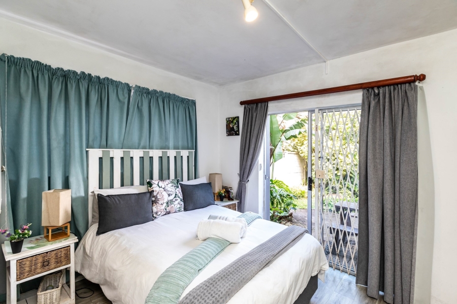 6 Bedroom Property for Sale in Abbotsford Eastern Cape